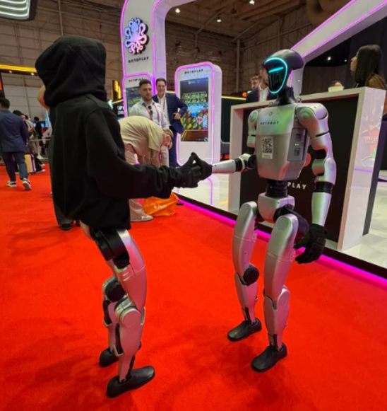 Roboter von Delta Robots auf einer Veranstaltung
